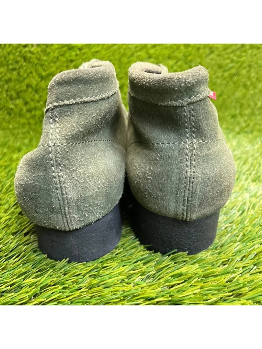 Clarks Wallabee Mens Size 10.5 Green Black Classic Outdoor Suede Chukka Boots